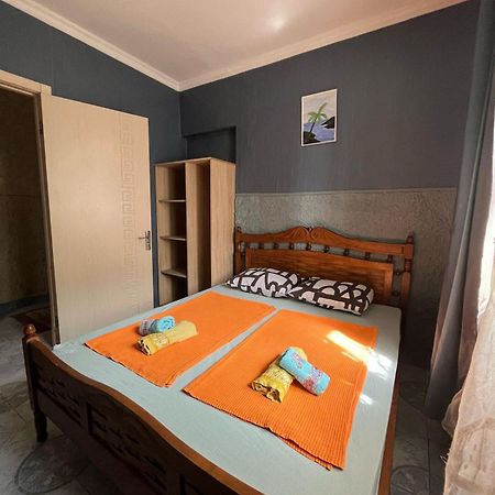 Guest House Barbi Batoumi Extérieur photo