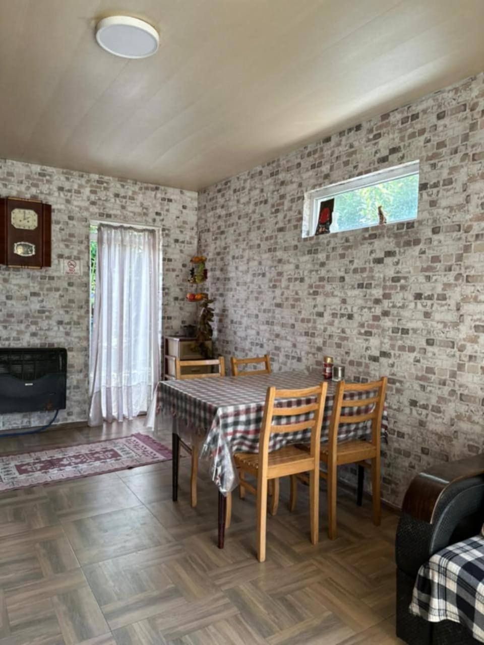 Guest House Barbi Batoumi Extérieur photo