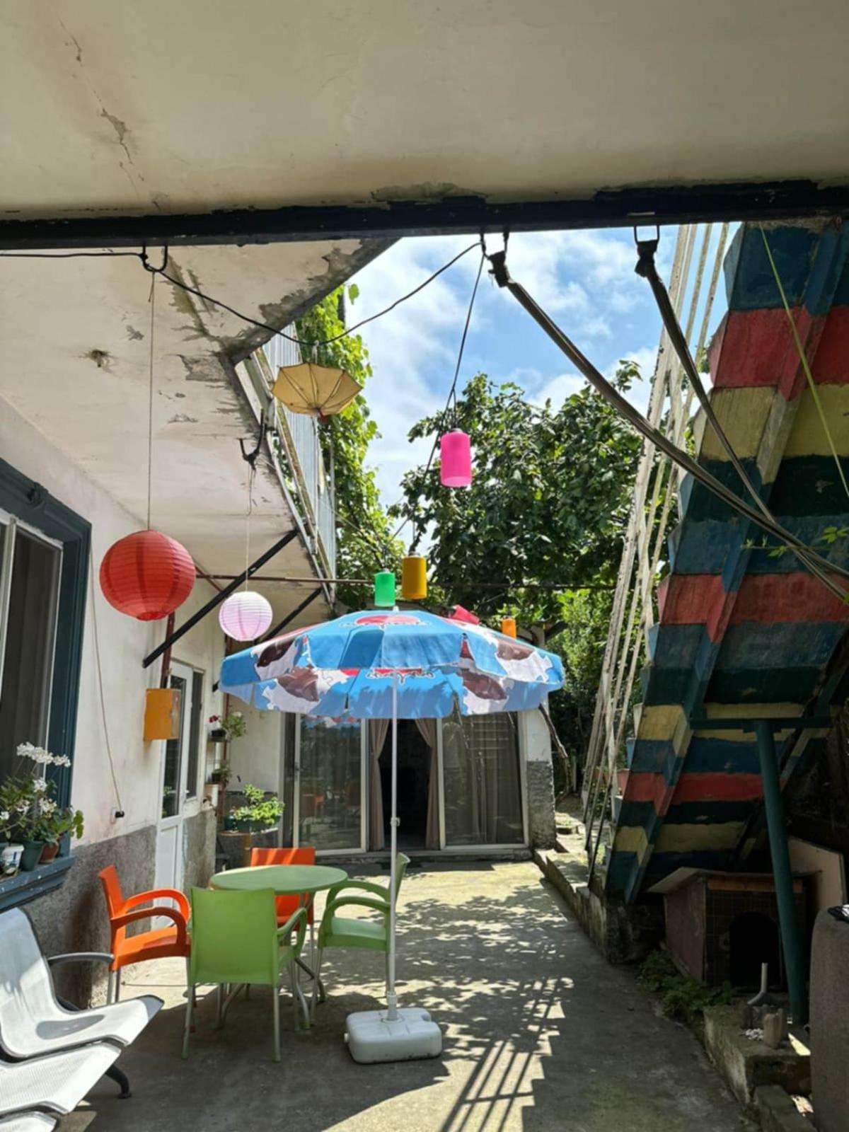 Guest House Barbi Batoumi Extérieur photo