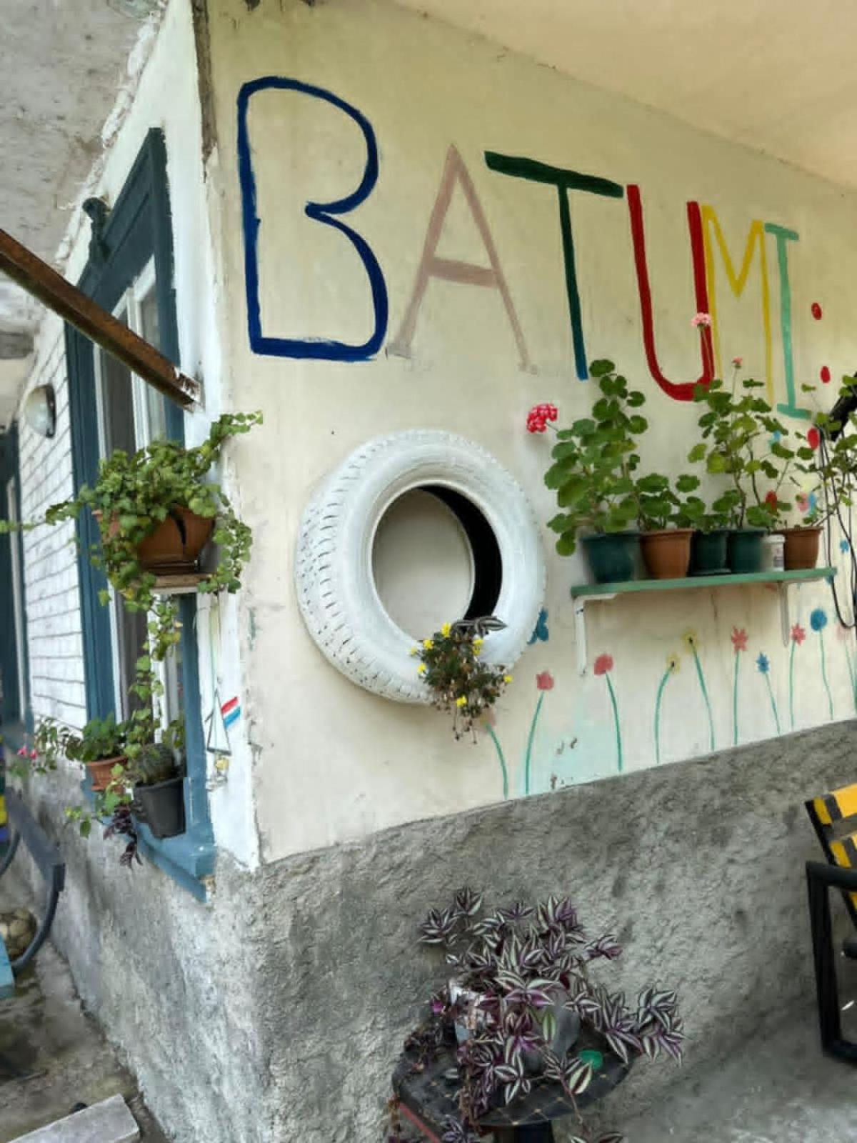 Guest House Barbi Batoumi Extérieur photo