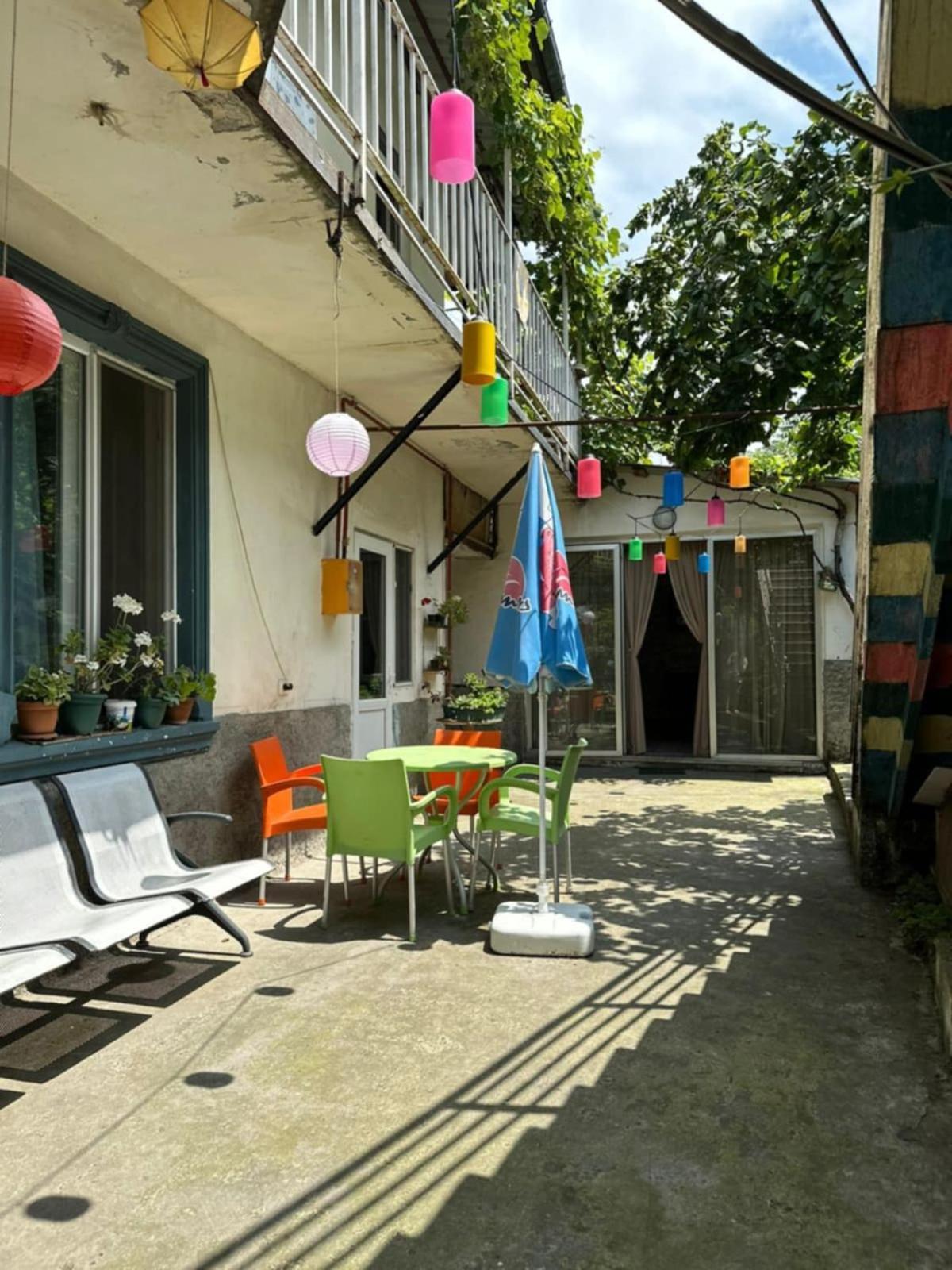 Guest House Barbi Batoumi Extérieur photo